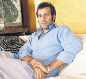 Aatish Taseer~pic courtesy of: mid-day.com