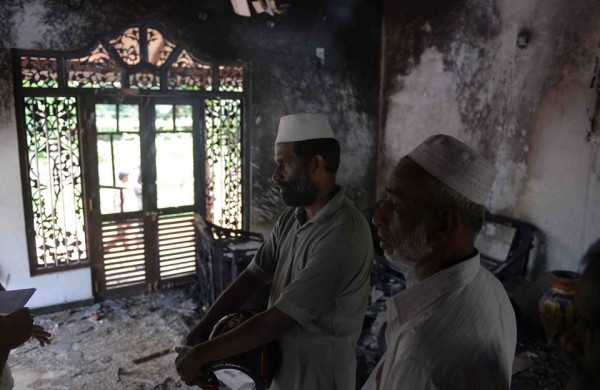 pic via: BBC Sinhala