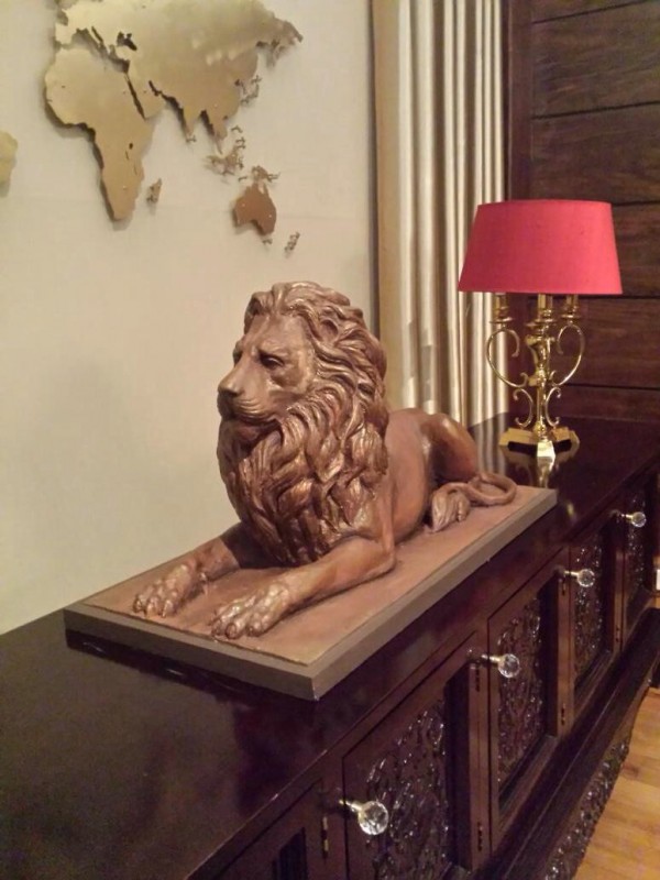 The lion that conquered the world. Meeting Room in Temple Trees new wing replete with Dutugemunu & lion iconography 